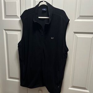 Vineyard Vines Men's Black Textured Vest
